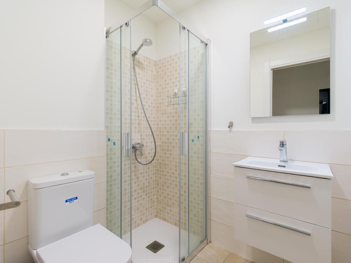 Homeforguest Modern Apartment In Las Canteras With Parking Las Palmas de Gran Canaria Ngoại thất bức ảnh