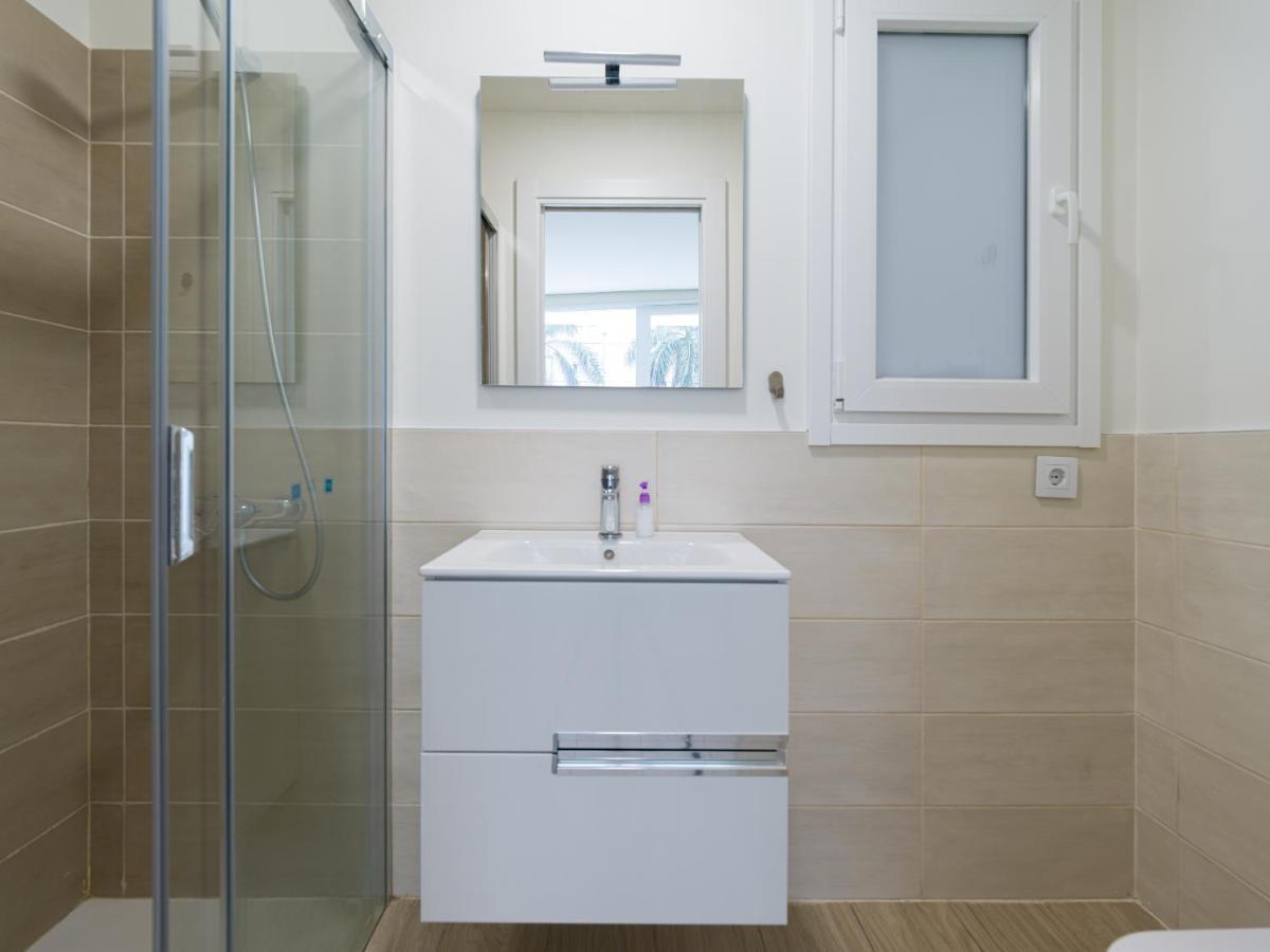 Homeforguest Modern Apartment In Las Canteras With Parking Las Palmas de Gran Canaria Ngoại thất bức ảnh